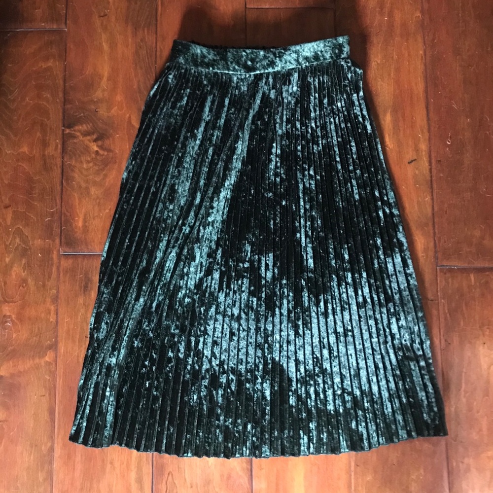 Green Velvet midi skirt